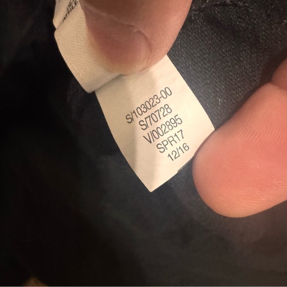 🐶 Athleta Lightweight Tank Top - Picture 4 of 5